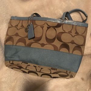 Signature Coach Tote